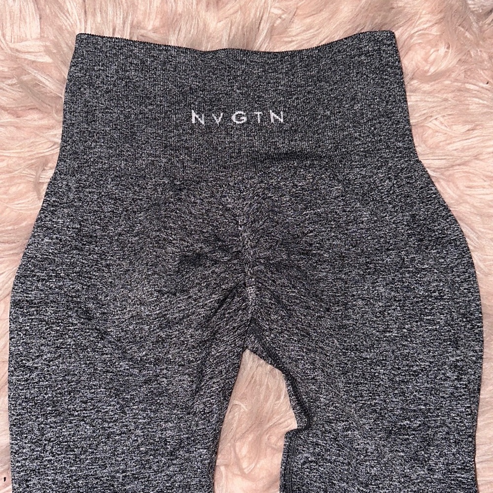 NVGTN xs scrunch legging